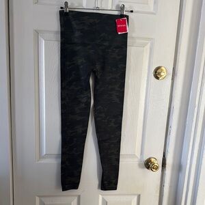 SPANX  Camouflage Leggings